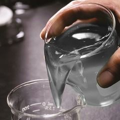 深いWellsを改良するための殺生物剤のFrackingの残りの自由な液体SU-WCF